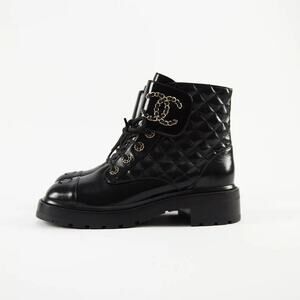 Chanel 21a Shiny Patent Quilted Gold CC Chain Ankle Combat Boot Black EU 38.5